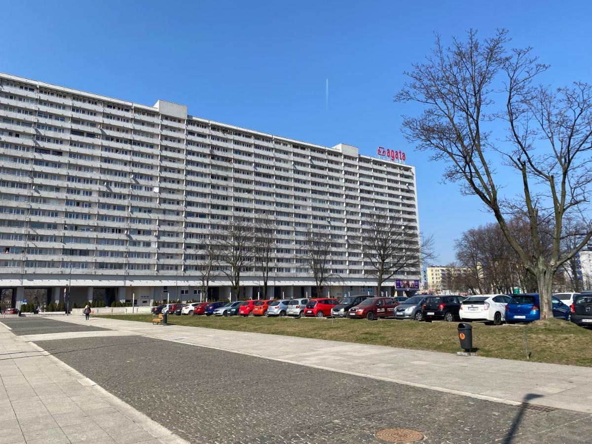 Aparthotel Superjednostka Kattowitz Exterior foto